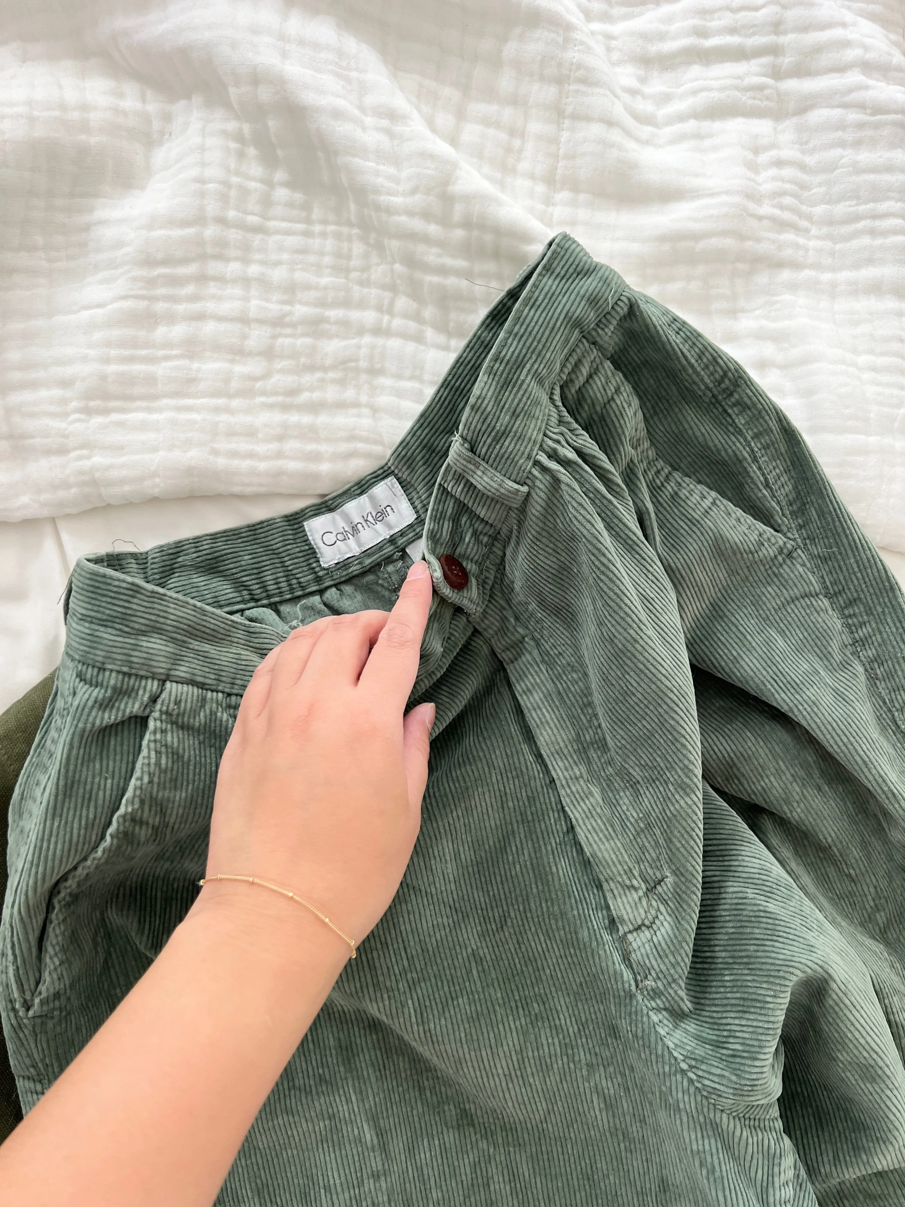 Calvin Klein Green Corduroy Pants (8/10)
