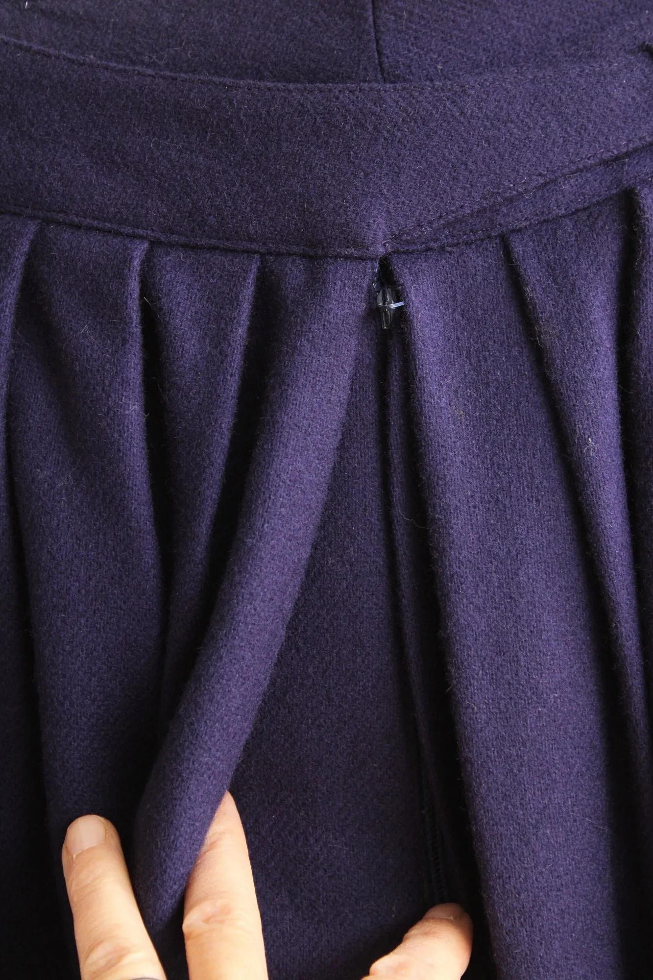 Vintage 1980s Finity Ann Taylor Navy Blue Wool Culottes